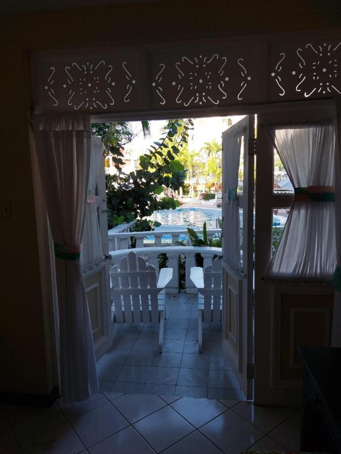 Cozy Villa Escape Runaway Bay Kültér fotó