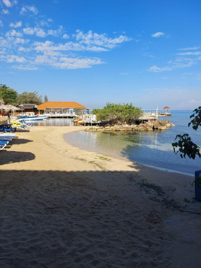 Cozy Villa Escape Runaway Bay Kültér fotó
